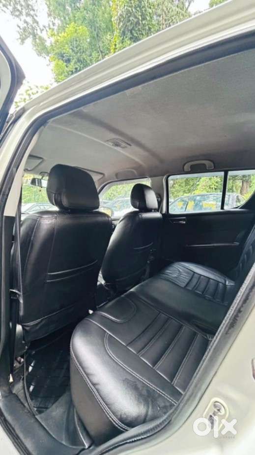 Maruti Suzuki Swift Vxi 1.2 Abs Bs-iv, 2015, Petrol