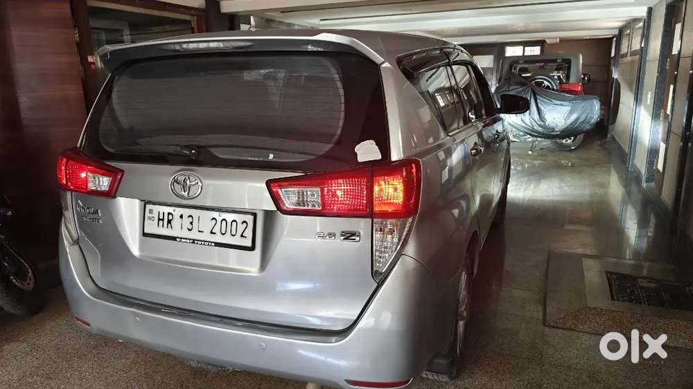 Toyota Innova Crysta 2.8zx At Top Model 2017 Diesel
