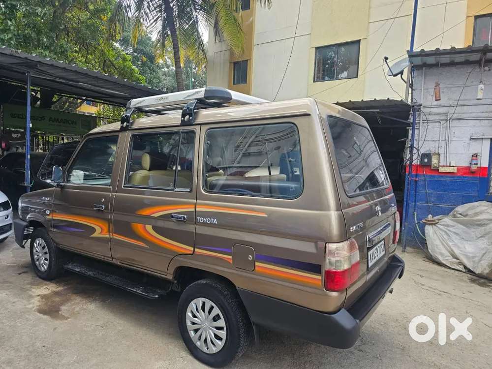 Toyota Qualis 2003 Diesel Well Maintained