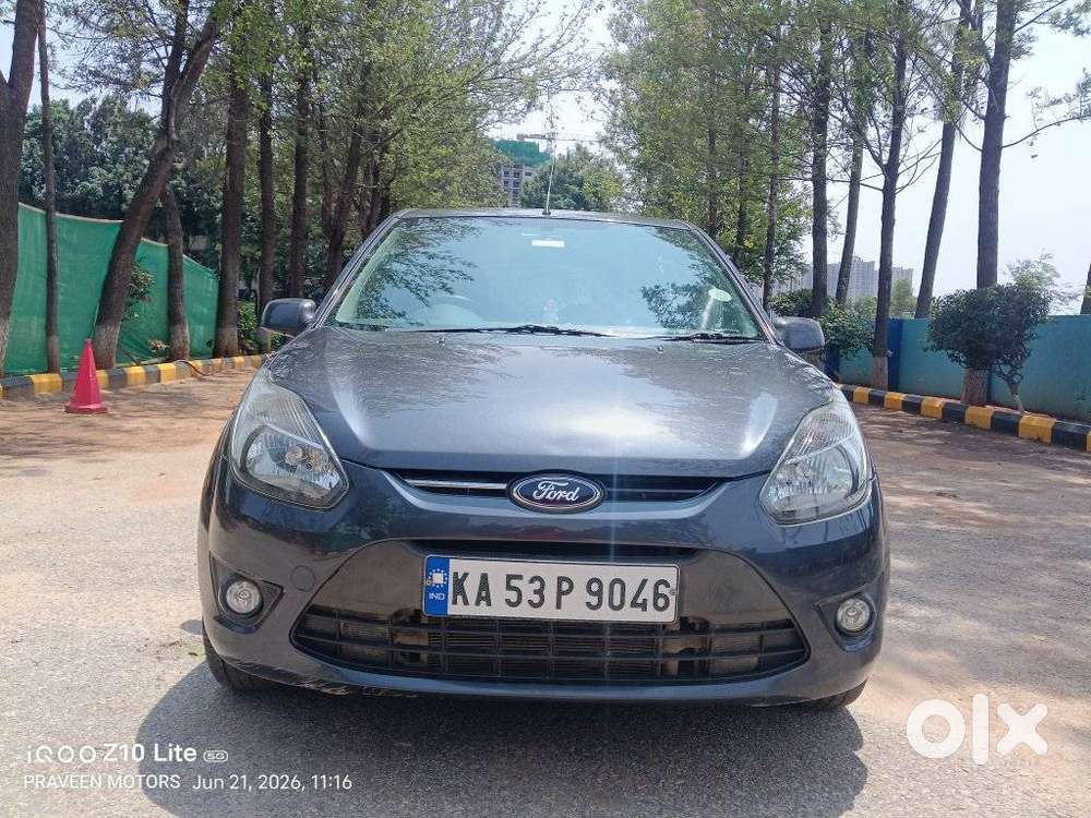 Ford Figo 1.2p Titanium Mt, 2011, Petrol