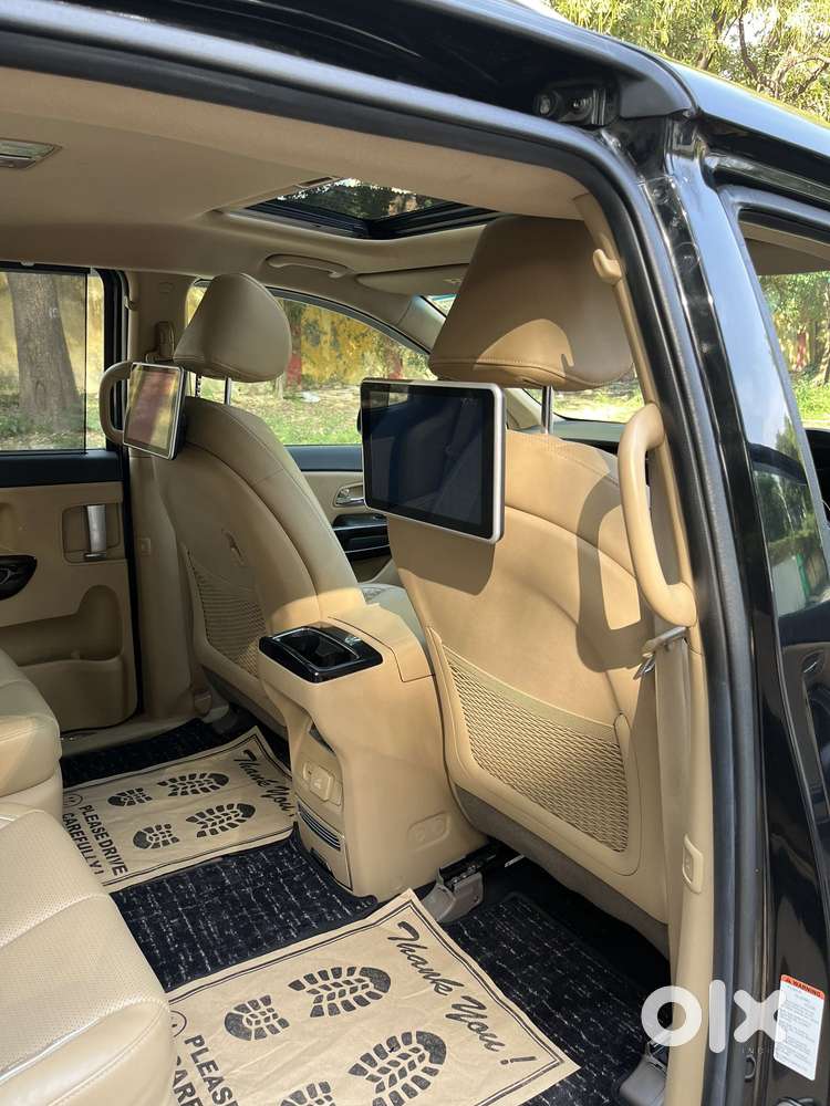 Kia Carnival Limousine Plus 7 Str, 2022, Diesel