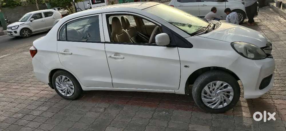 Honda Amaze 2017 Powerfull Gadi Tyre Nava All Ok