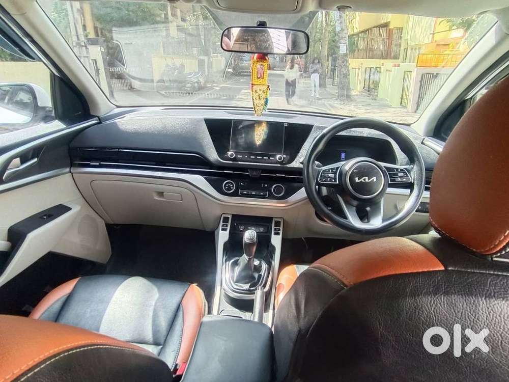 Kia Carens 1.5 Prestige 7 Str, 2023, Petrol