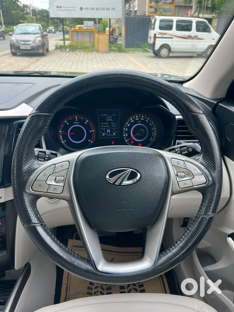 Mahindra Xuv300 W8 (o) 1.5 Diesel Amt, 2022, Diesel