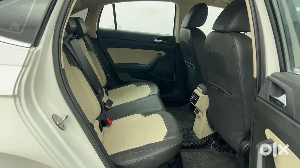 Skoda Slavia Style 1.0l Tsi Mt, 2022, Petrol