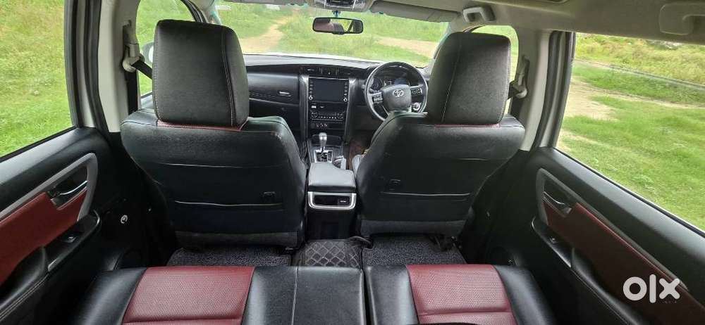 Toyota Fortuner Leader Edition (at), 2025, Diesel