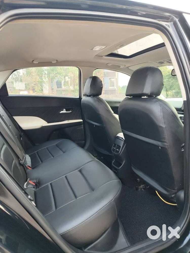 Hyundai Verna 1.5 Sx Ivt, 2023, Petrol
