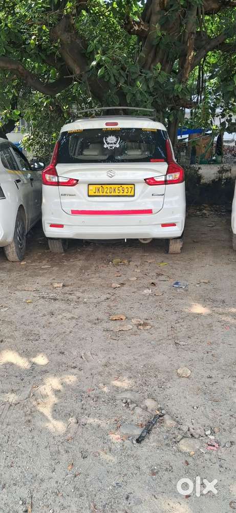 Maruti Suzuki Ertiga 2024 Petrol Manual