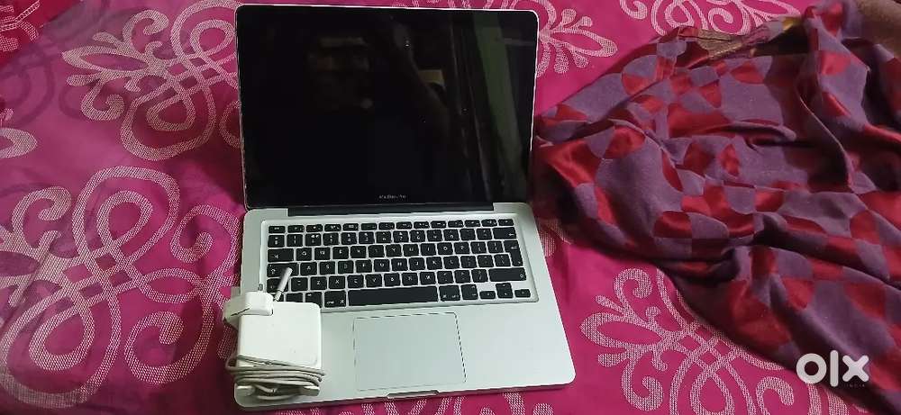MacBook Pro 13 A1278 (2010 Model) - Display & Body OK / For Parts