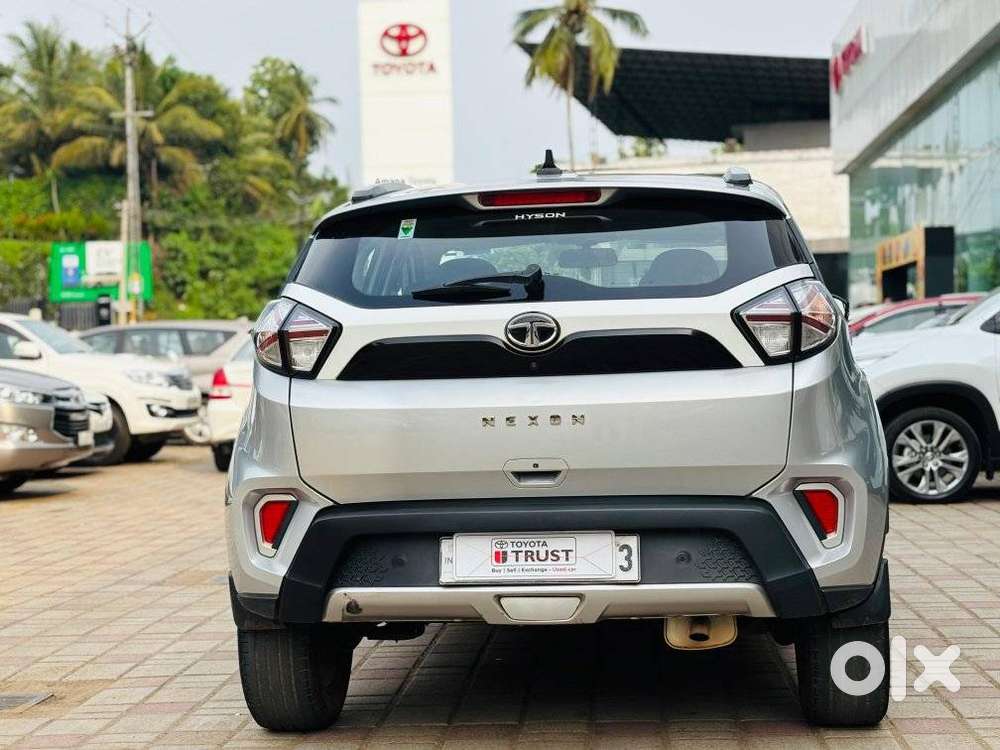 Tata Nexon 1.2 Revotron Xz Plus, 2020, Petrol