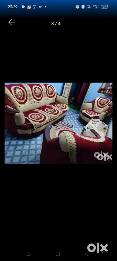 Five seater Maharaja sofa set, with very good condition, and very comf