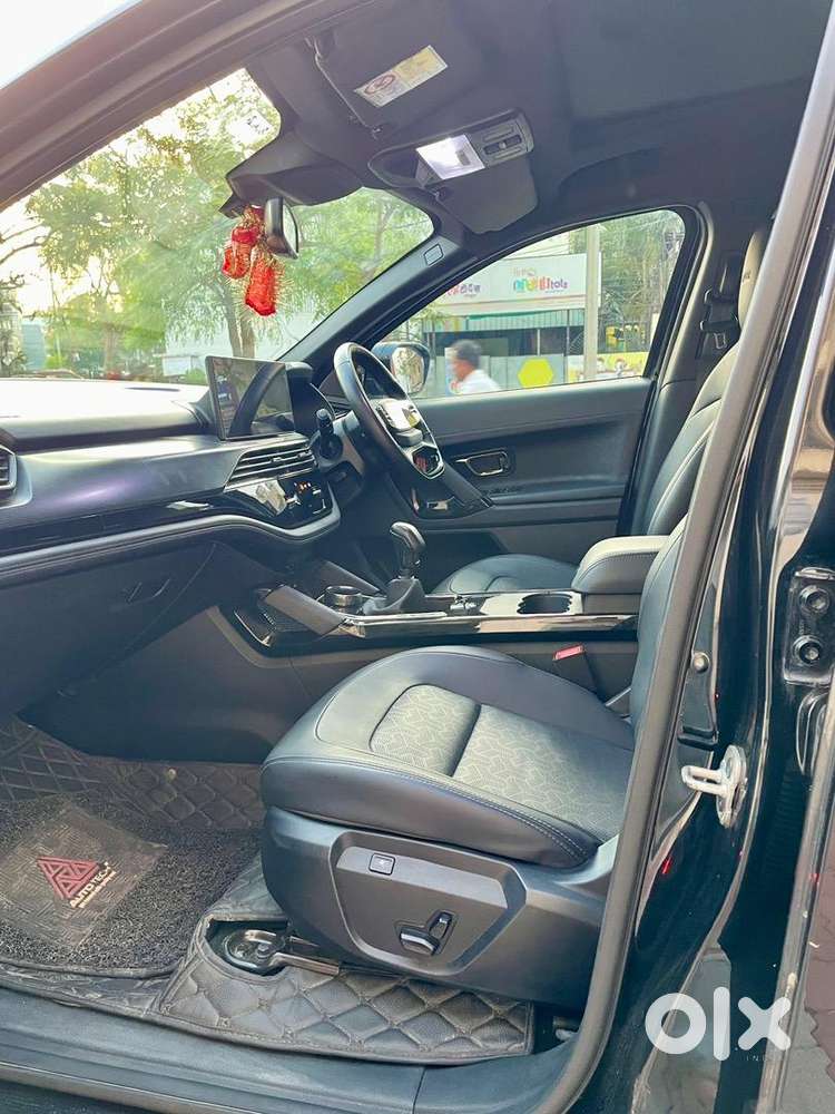 Tata Safari Accomplished Top End