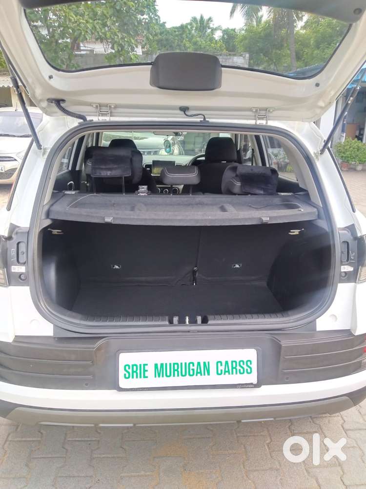 Hyundai Venue 1.0 S (o) Turbo Dct, 2024, Petrol