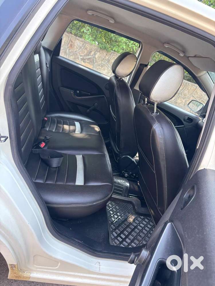 Ford Figo 2010-2012 Petrol Zxi, 2014, Petrol