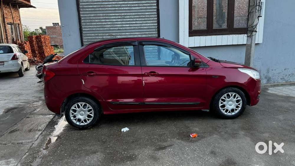 Brand New Con.  Single Hand Driven.. No Body Paint   Brand New Cond.