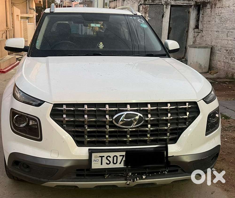 Hyundai Venue Petrol 2019
