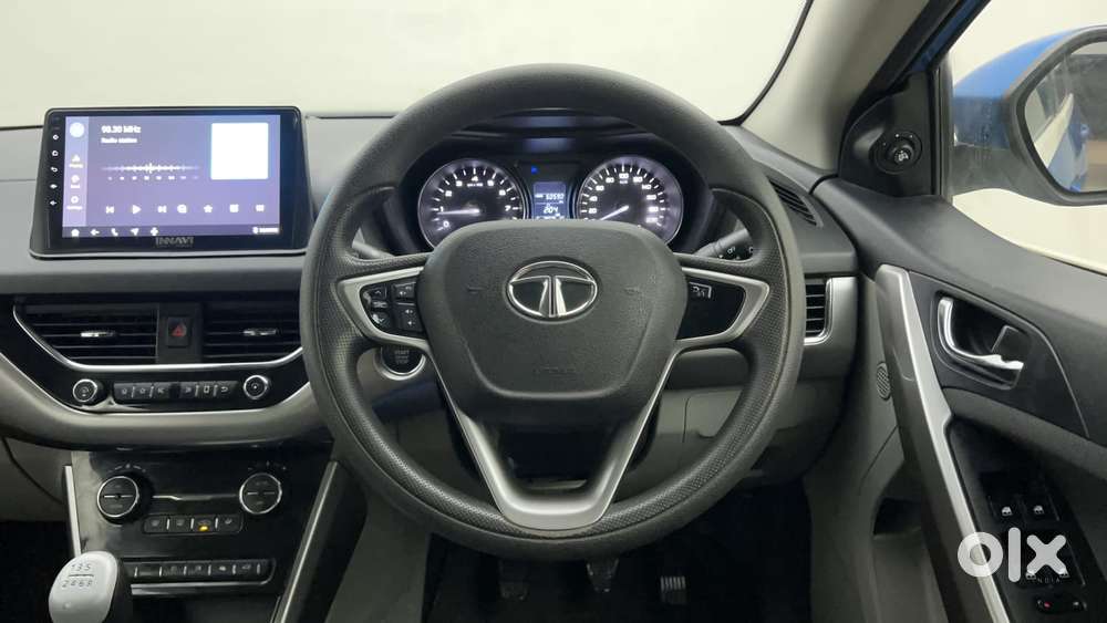 Tata Nexon 1.2 Revotron Xz Plus Dual Tone, 2017, Petrol