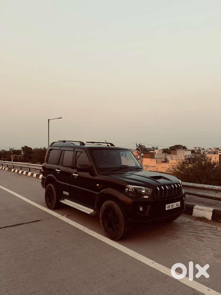 Mahindra Scorpio Classic 2021