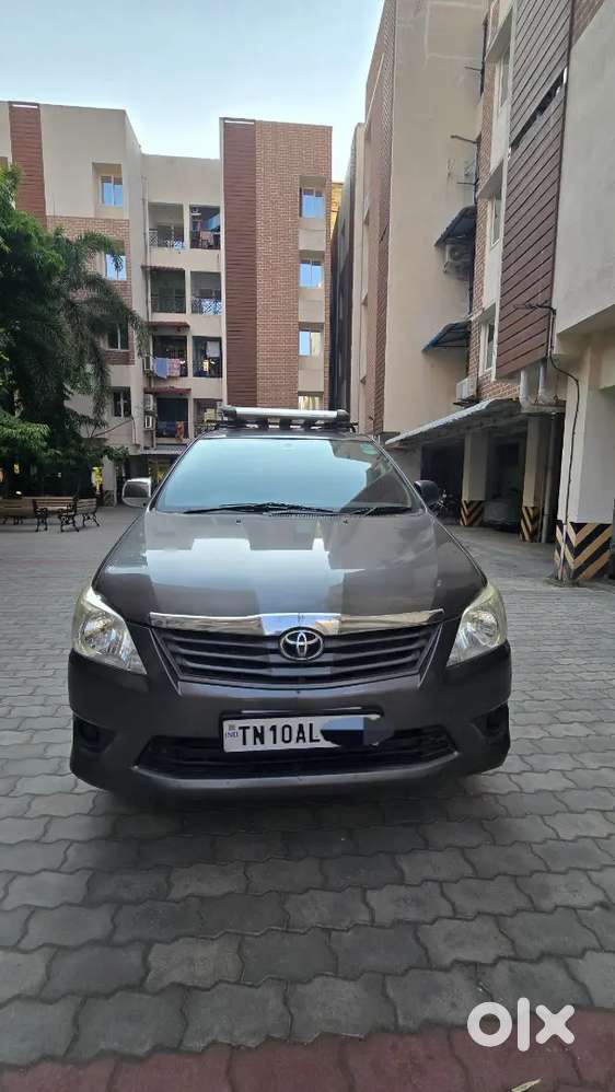 Meticulously Maintained Toyota Innova (2013) – Full Service History