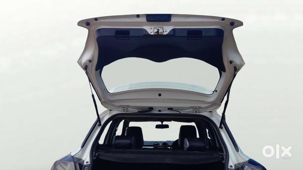 Maruti Suzuki Swift Amt Zxi Plus, 2020, Petrol