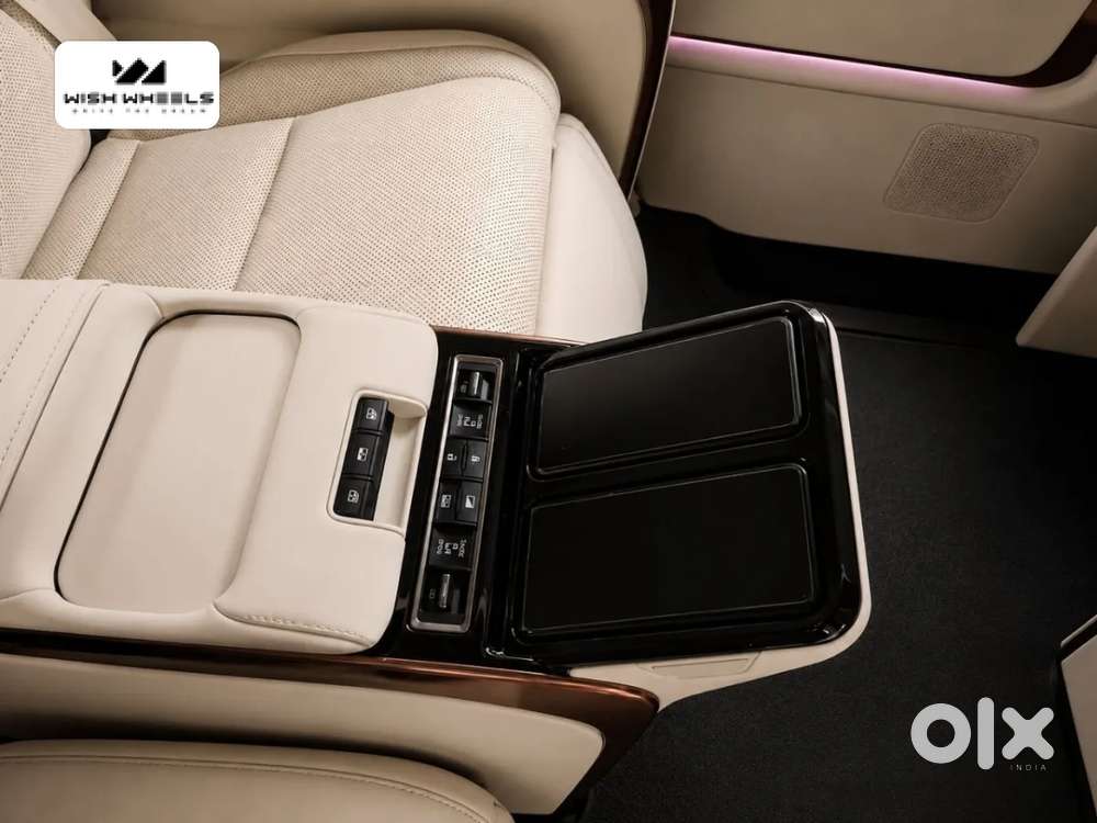 Lexus Lm, 2025, Petrol