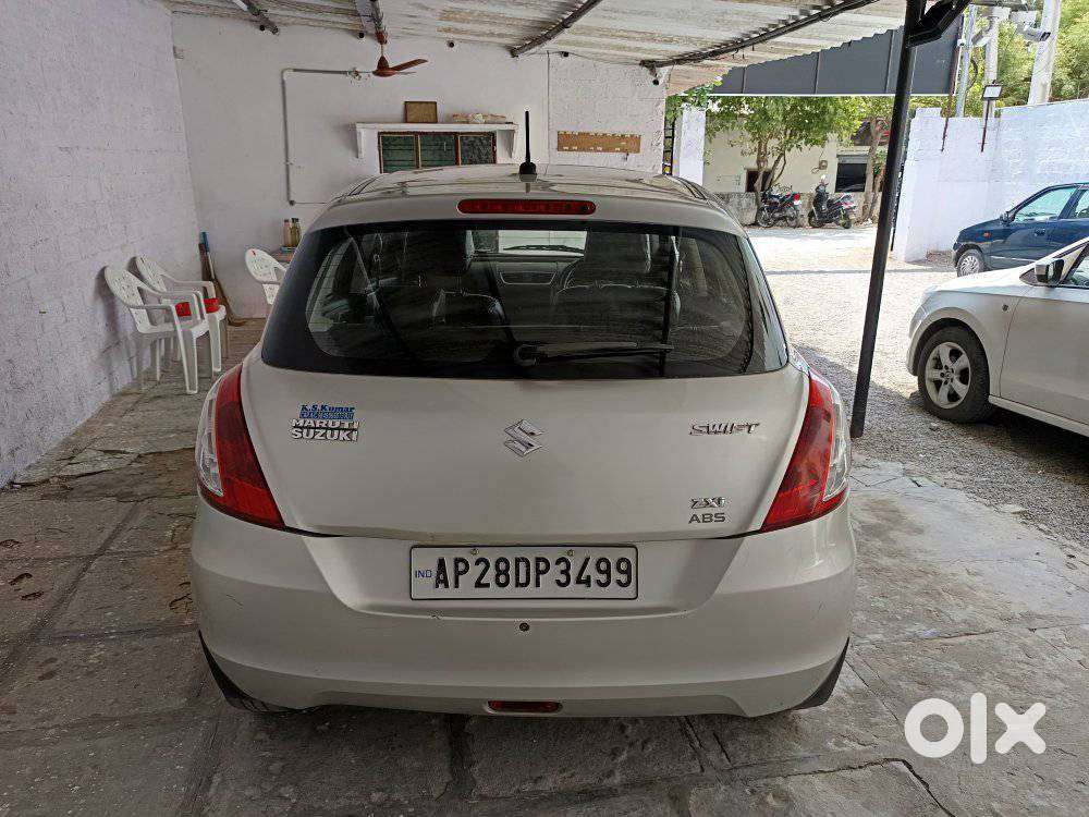 Maruti Suzuki Swift Zxi, 2012, Petrol