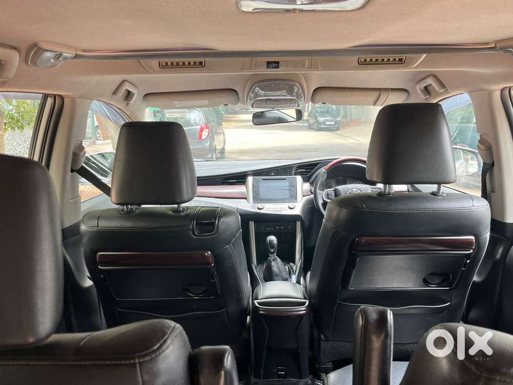Toyota Innova Crysta 2017
