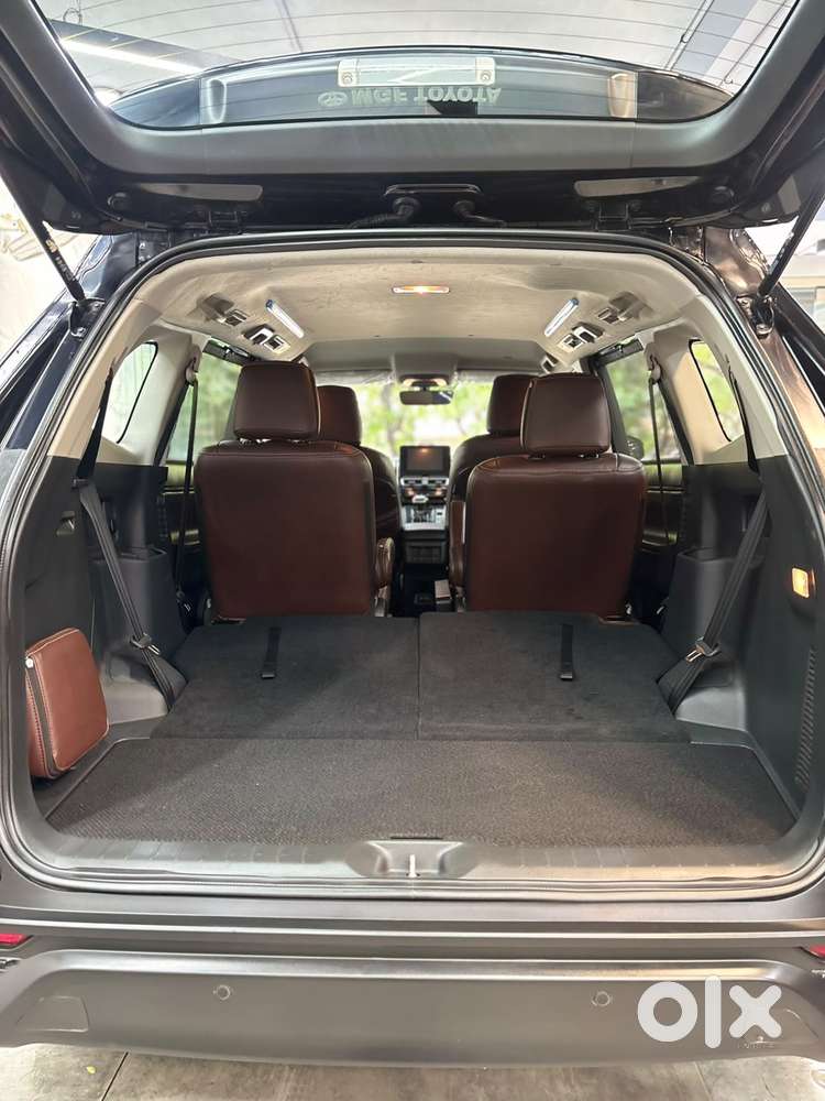 Toyota Innova Hycross 2.0 Vx Hybrid 7 Str, 2025, Petrol