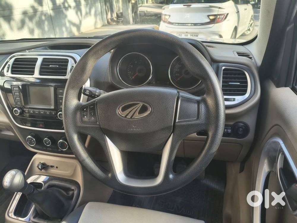 Mahindra Tuv 300 T8, 2015, Diesel
