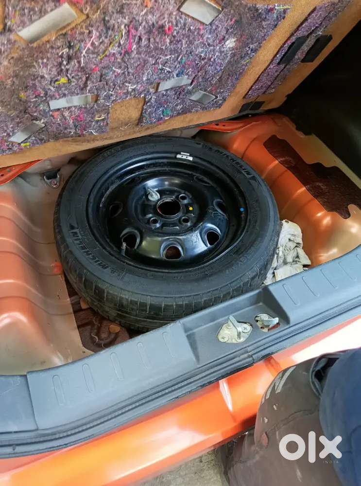 Maruti Suzuki Alto K10 2016 Orange Colour In A Good Condition.