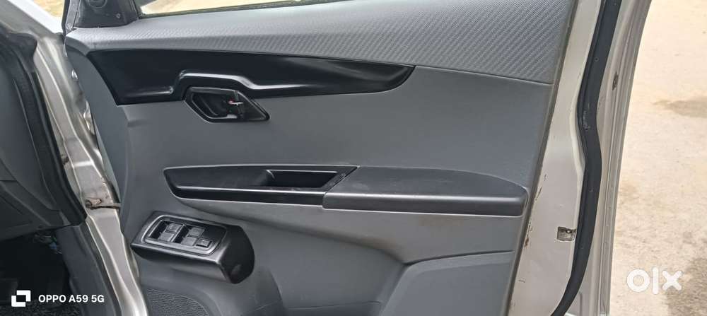 Mahindra Kuv 100 1.2 Trip Cng, 2020, Cng & Hybrids