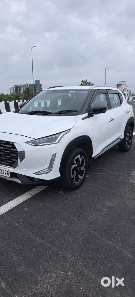 Nissan Magnite 1.0 Xv Premium Turbo Cvt, 2023, Petrol
