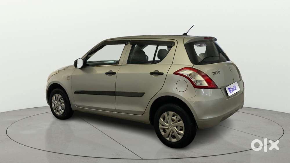 Maruti Suzuki Swift 1.2 Lxi (o), 2015, Petrol