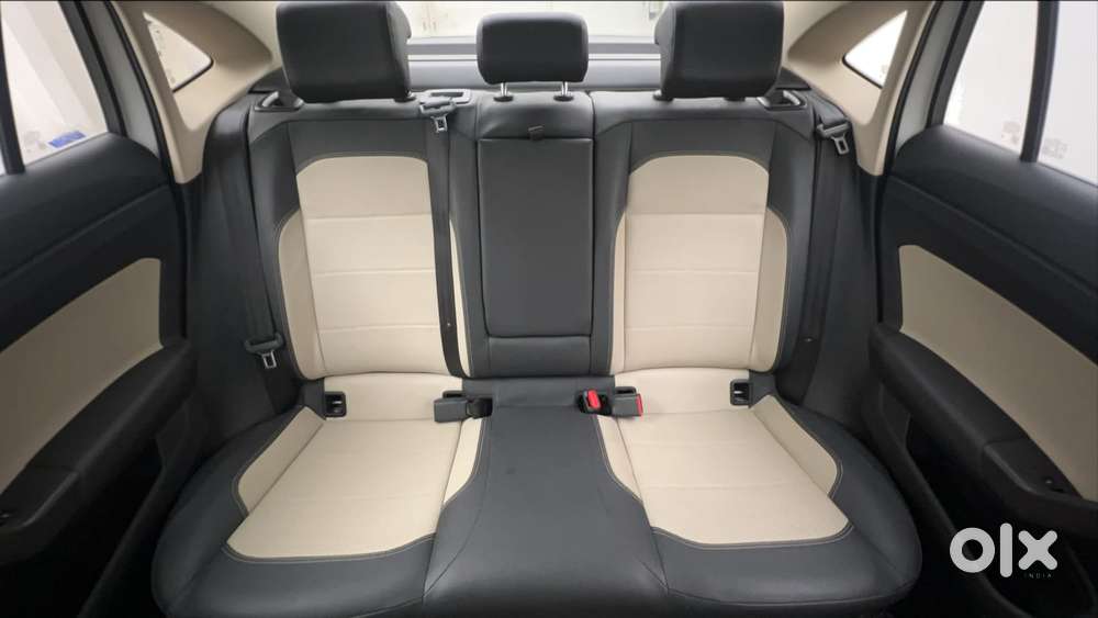 Skoda Slavia Style 1.0l Tsi At, 2023, Petrol