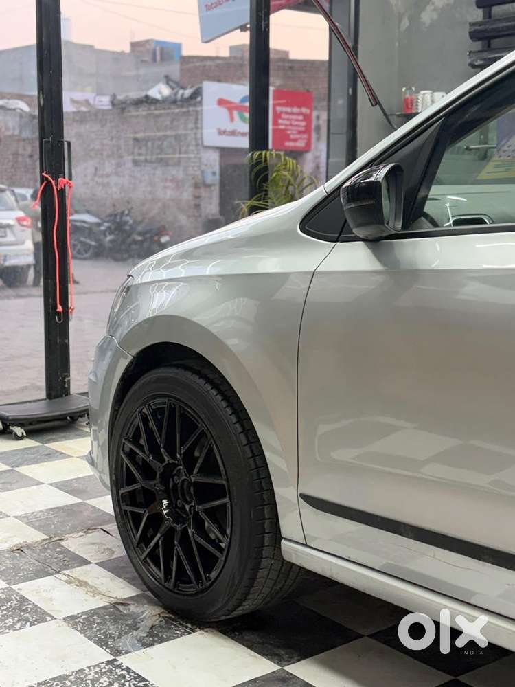 Volkswagen Vento Premium Plus 1.5 At Transmission Diesel