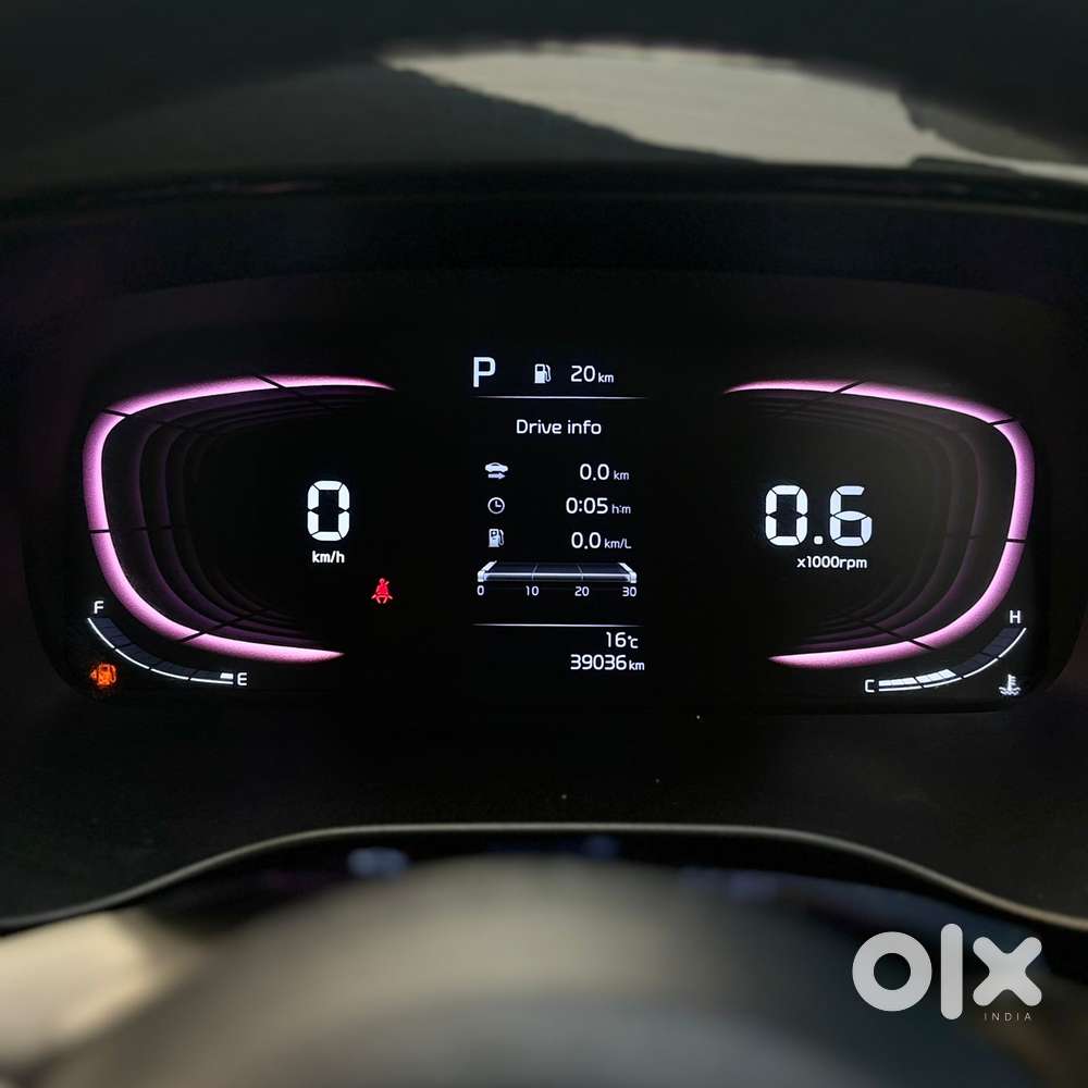 Kia Carens 1.5 Luxury Plus Turbo Dct, 2022, Petrol