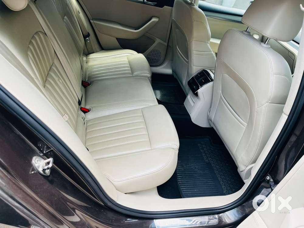 Skoda Superb Style 1.8 Tsi At, 2016, Petrol