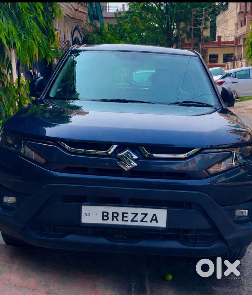 Maruti Suzuki Brezza Petrol Manual 2025