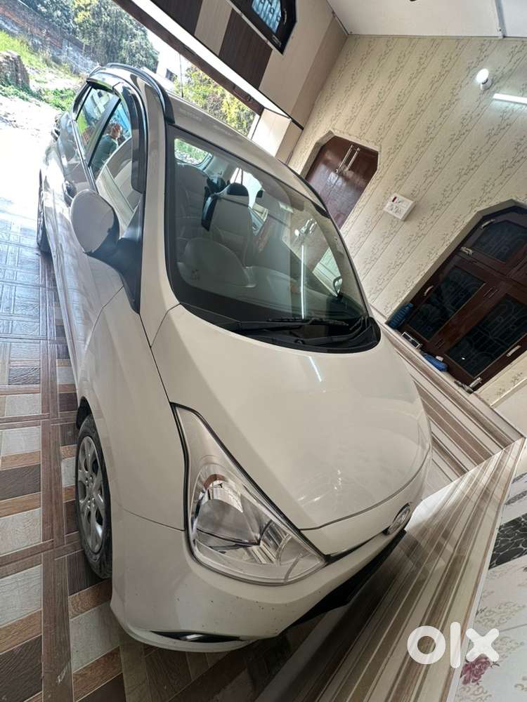 Hyundai Grand I10 2016 Petrol Well Maintained