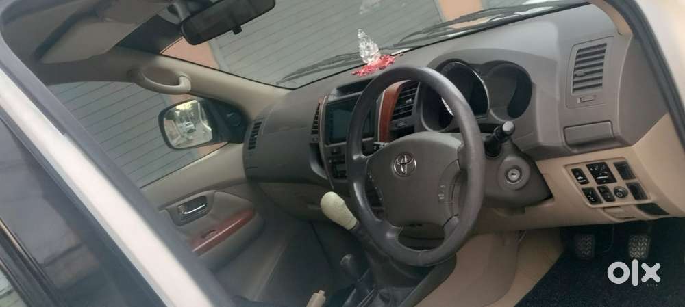 Toyota Fortuner 4x4 At, 2010, Diesel