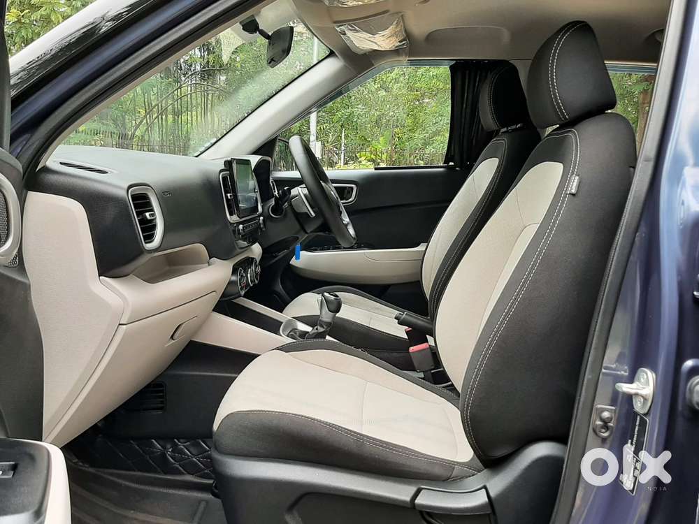 Hyundai Venue 1.0 S (o) Turbo Dct, 2023, Petrol
