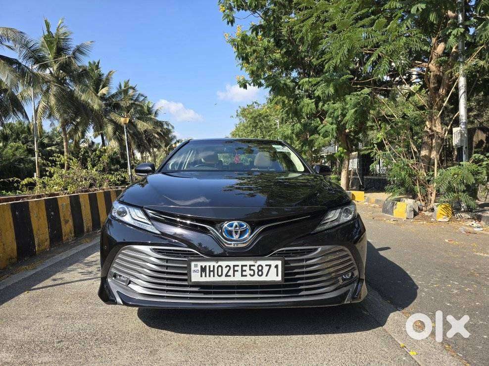 Toyota Camry Hybrid, 2019, Cng & Hybrids