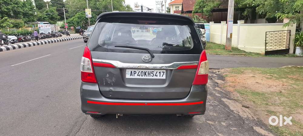 Toyota Innova 2.5 E Diesel Ps 7-seater, 2012, Diesel