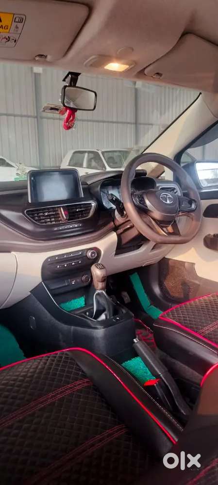 Tata Altroz 2023 Diesel 680000 Km Driven