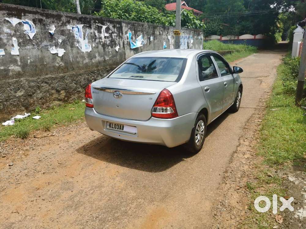 Toyota Etios Sedan, Manual, Kl 03aa,  G Varient, Millage Above 18
