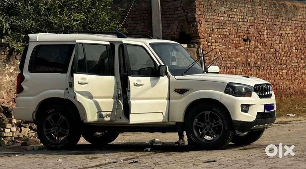 Mahindra Scorpio 2015 Diesel 94000 Km Driven