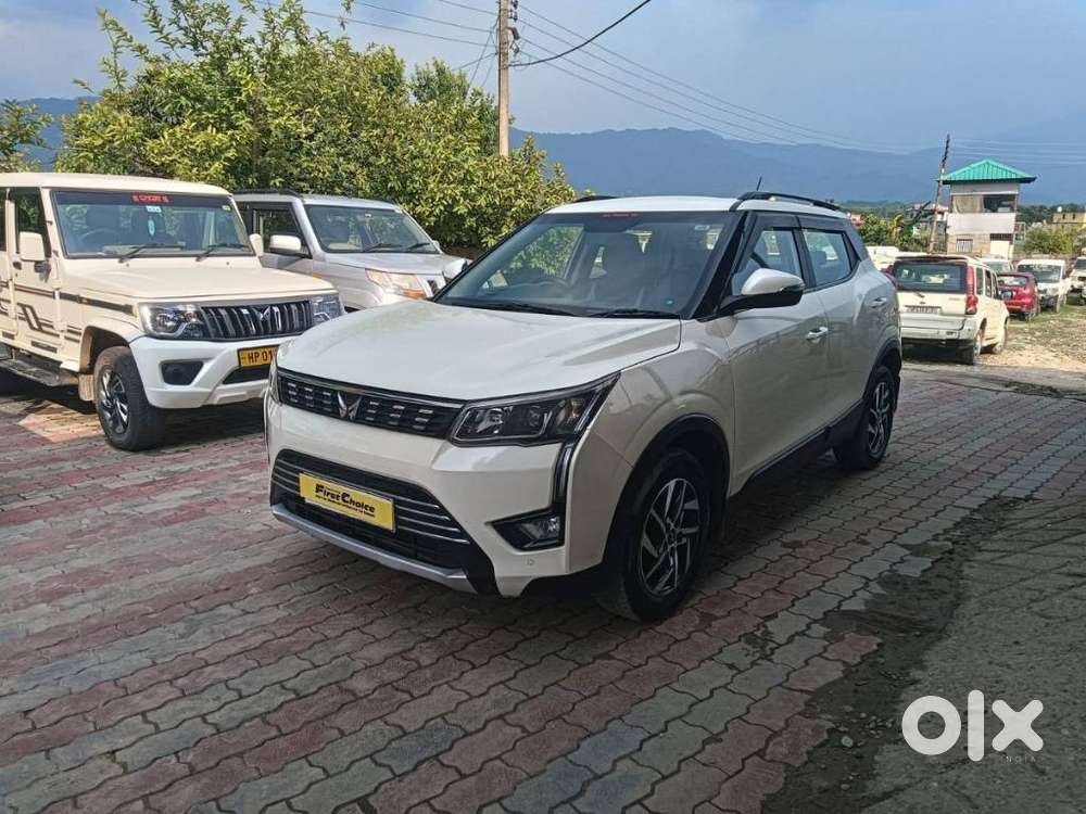 Mahindra Xuv300 W8, 2023, Petrol