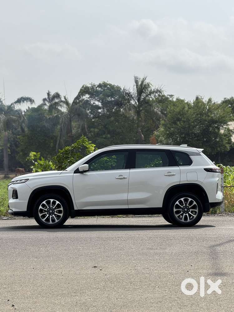 Maruti Suzuki Grand Vitara 1.5 Alpha Plus Intelligent Hybrid Ecvt, 2..