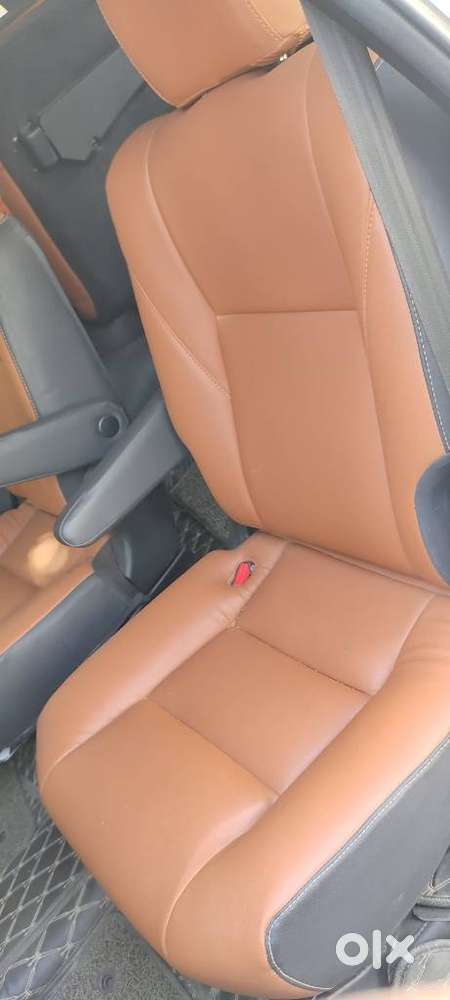 Toyota Innova Crysta Zx 2.4 Diesel 7 Seater, 2017, Diesel