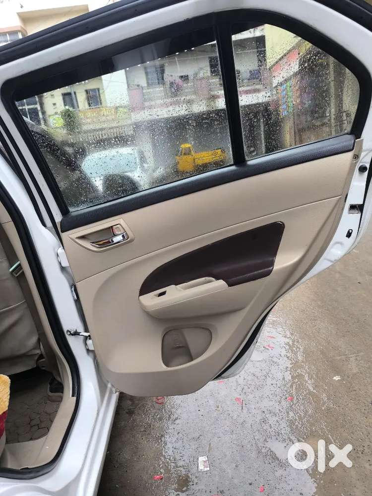 Maruti Suzuki Swift Dzire 2014 Diesel 105000 Km Driven